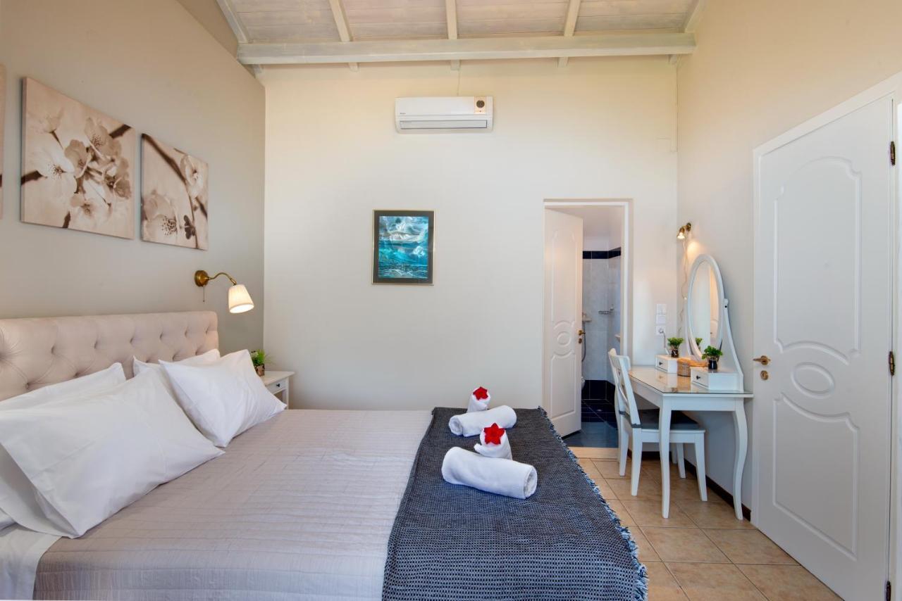 Paxos Sunrise Villas ไกออส ภายนอก รูปภาพ