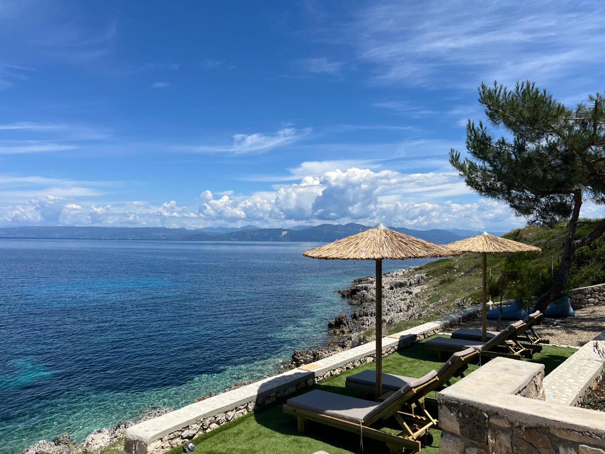 Paxos Sunrise Villas ไกออส ภายนอก รูปภาพ