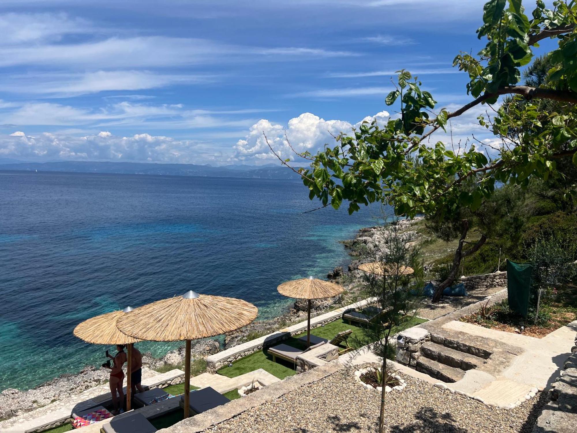 Paxos Sunrise Villas ไกออส ภายนอก รูปภาพ