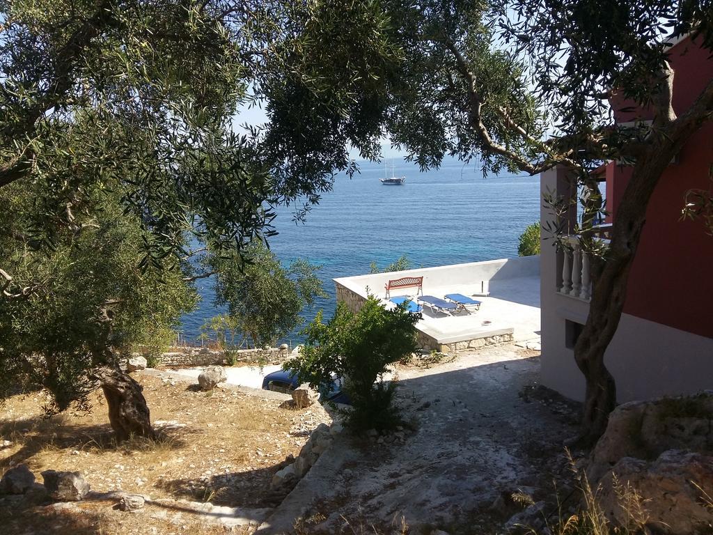 Paxos Sunrise Villas ไกออส ภายนอก รูปภาพ