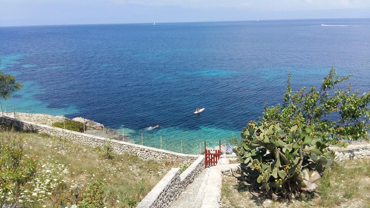 Paxos Sunrise Villas ไกออส ภายนอก รูปภาพ