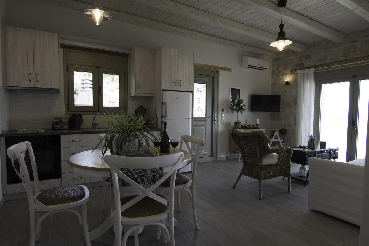 Paxos Sunrise Villas ไกออส ภายนอก รูปภาพ