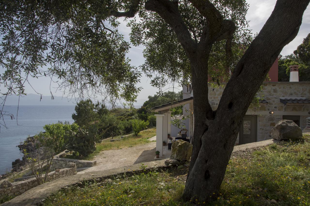 Paxos Sunrise Villas ไกออส ภายนอก รูปภาพ
