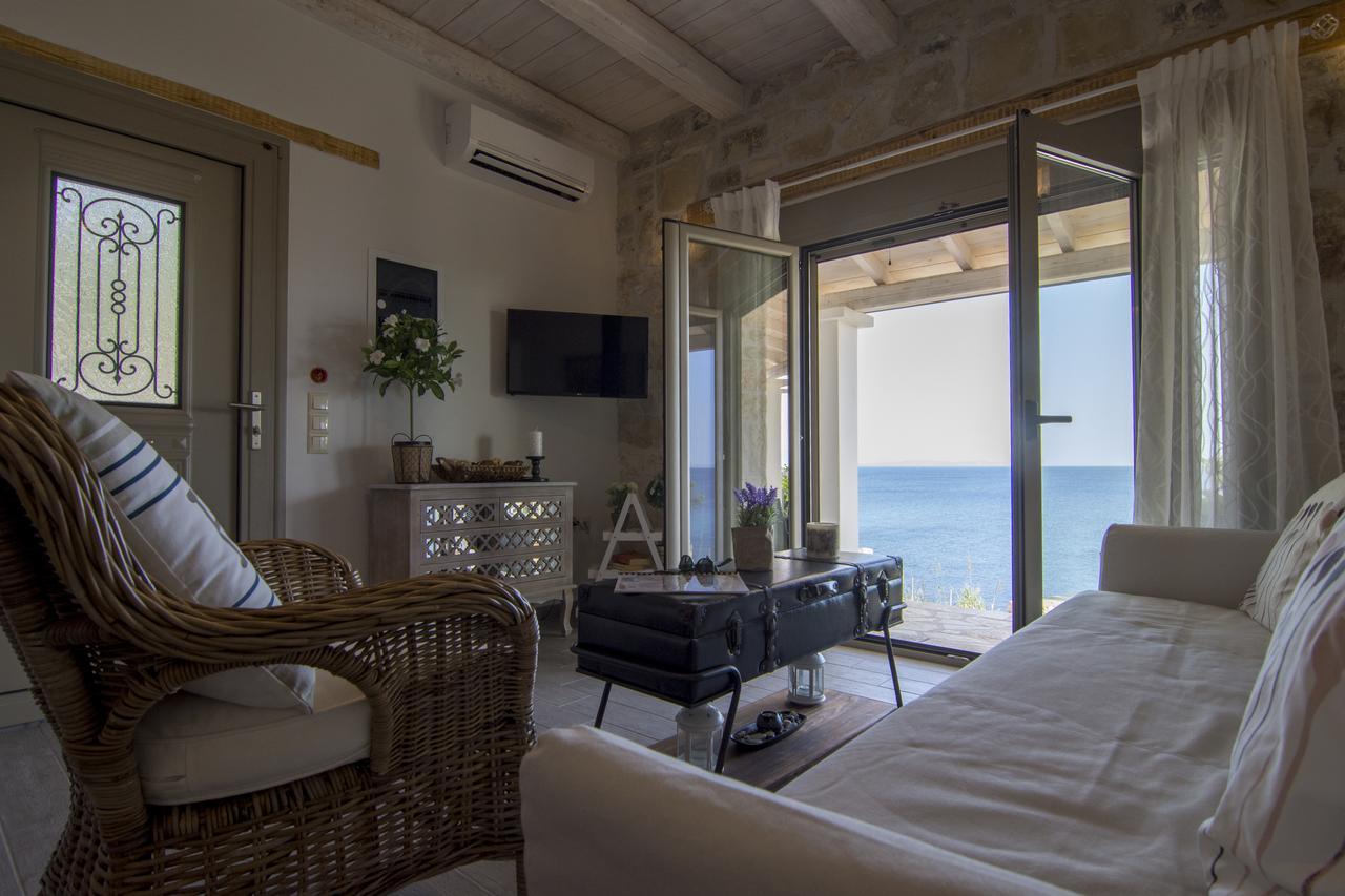 Paxos Sunrise Villas ไกออส ภายนอก รูปภาพ