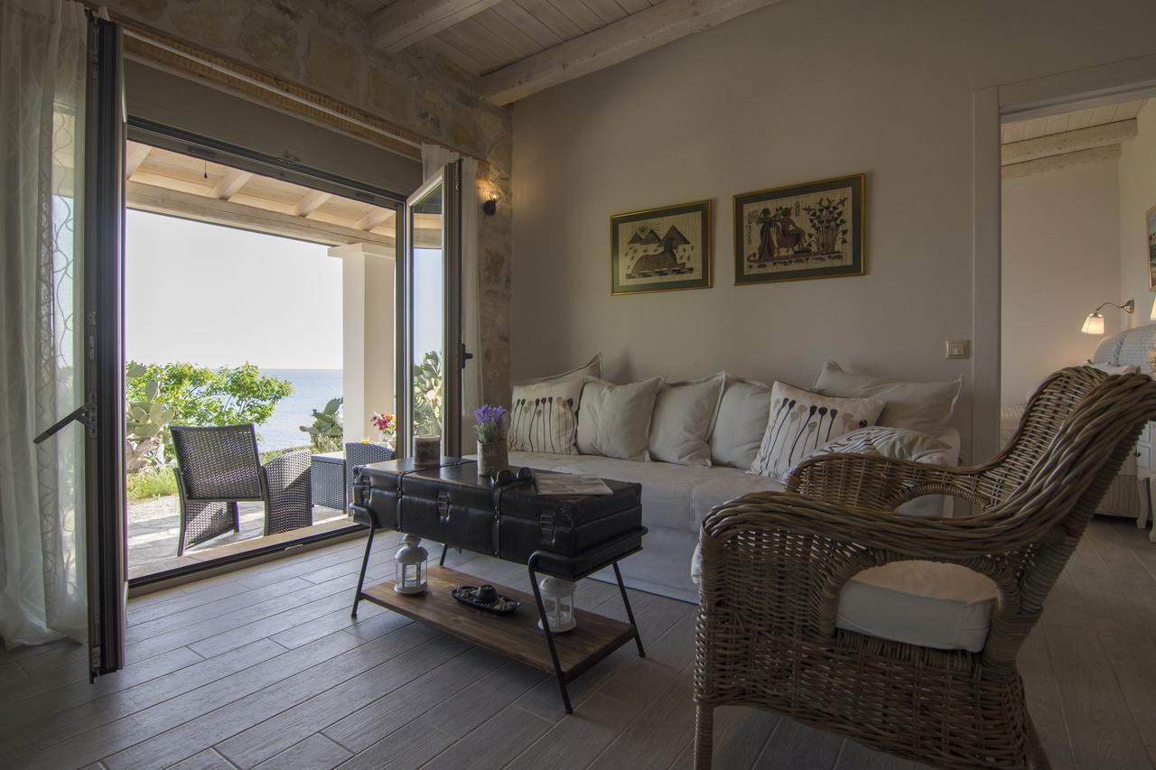 Paxos Sunrise Villas ไกออส ภายนอก รูปภาพ
