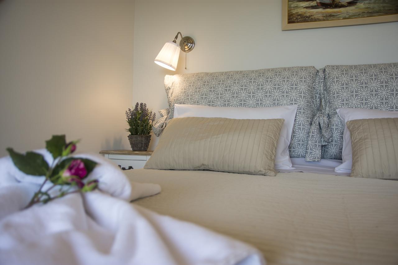 Paxos Sunrise Villas ไกออส ภายนอก รูปภาพ